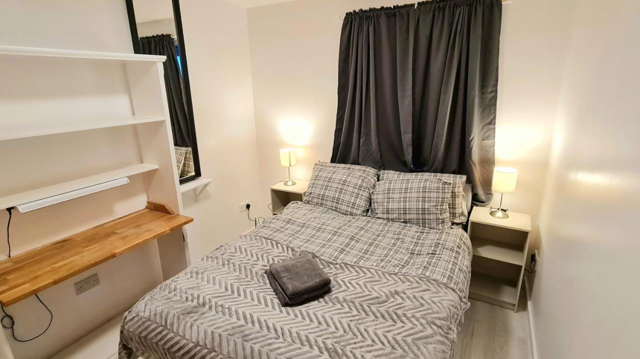 Lovely 3 Bedroom Apartment - Free Parking Edinburgh Bagian luar foto